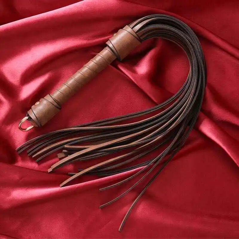 西檬之家-恋足癖是什么？如何安全走进BDSM亚文化的小圈